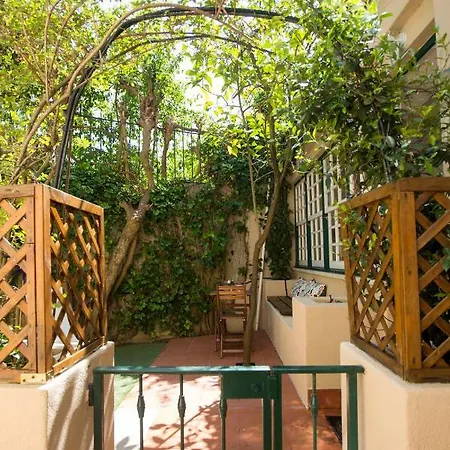 Buganvilia House