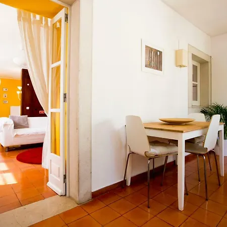 Buganvilia House *
