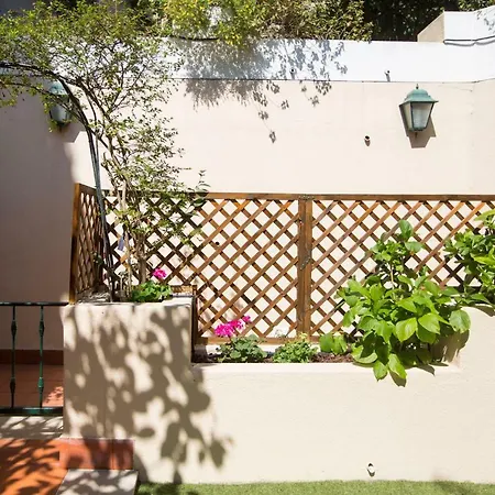 Buganvilia House Апартаменты Лиссабон